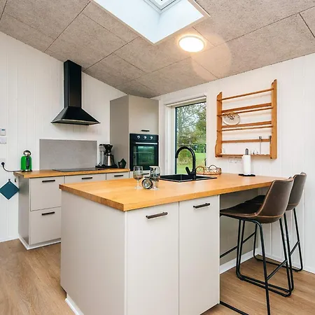 6 Person In Ronde-by Traum * Рённе