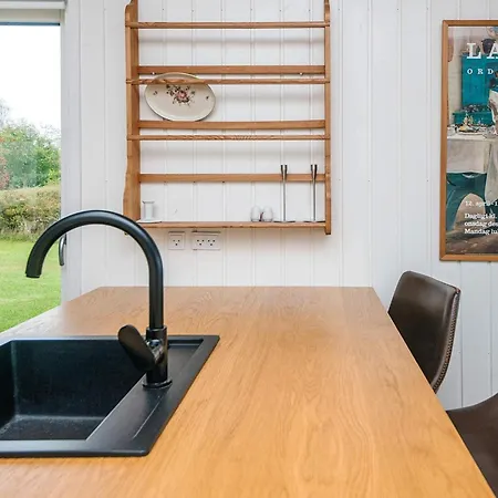 Дом отдыха 6 Person In Ronde-by Traum Рённе