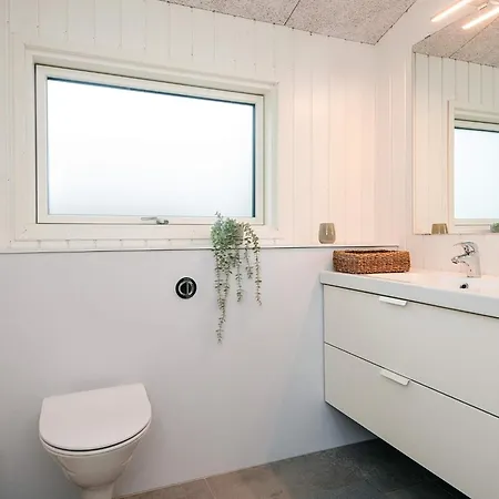 6 Person In Ronde-by Traum *