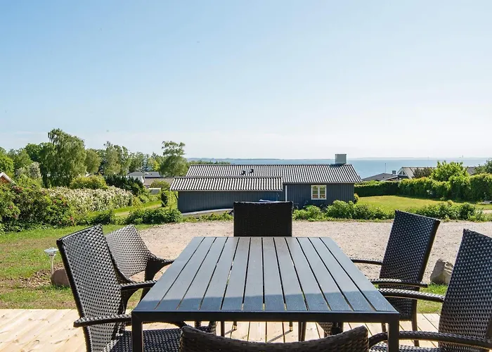 Holiday home 6 Person In Ronde-by Traum